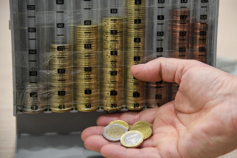 Non è coi calmieri che si batte l’inflazione