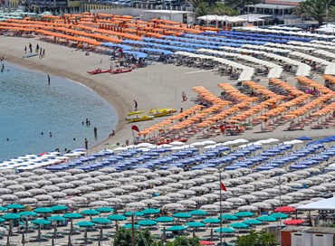 Caro estate: stangata da 3,9 miliardi per il turismo