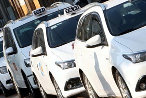Taxi, confronto al Ministero, sindacati: “No a doppie licenze”