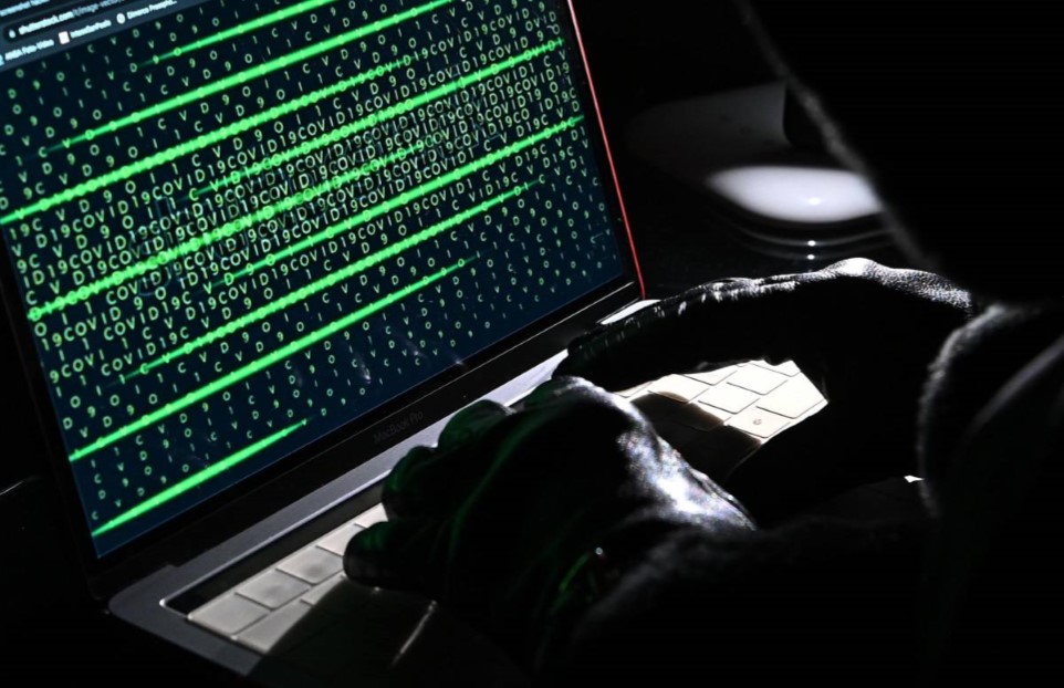 Cyberattacchi, Hacker russi colpiscono banche e media italiani