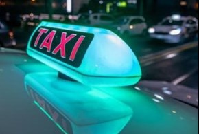 Taxi gratis fuori dalle discoteche per chi ha bevuto