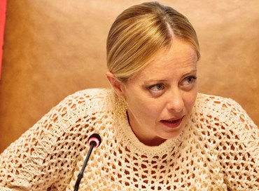 Meloni: “Basta sprechi, disastro Superbonus”