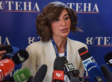 Bernini, “Divieto siti porno è una protezione per i minori”