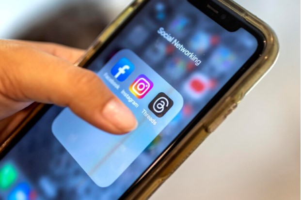 Ue, Facebook e Instagram a pagamento e senza pubblicità
