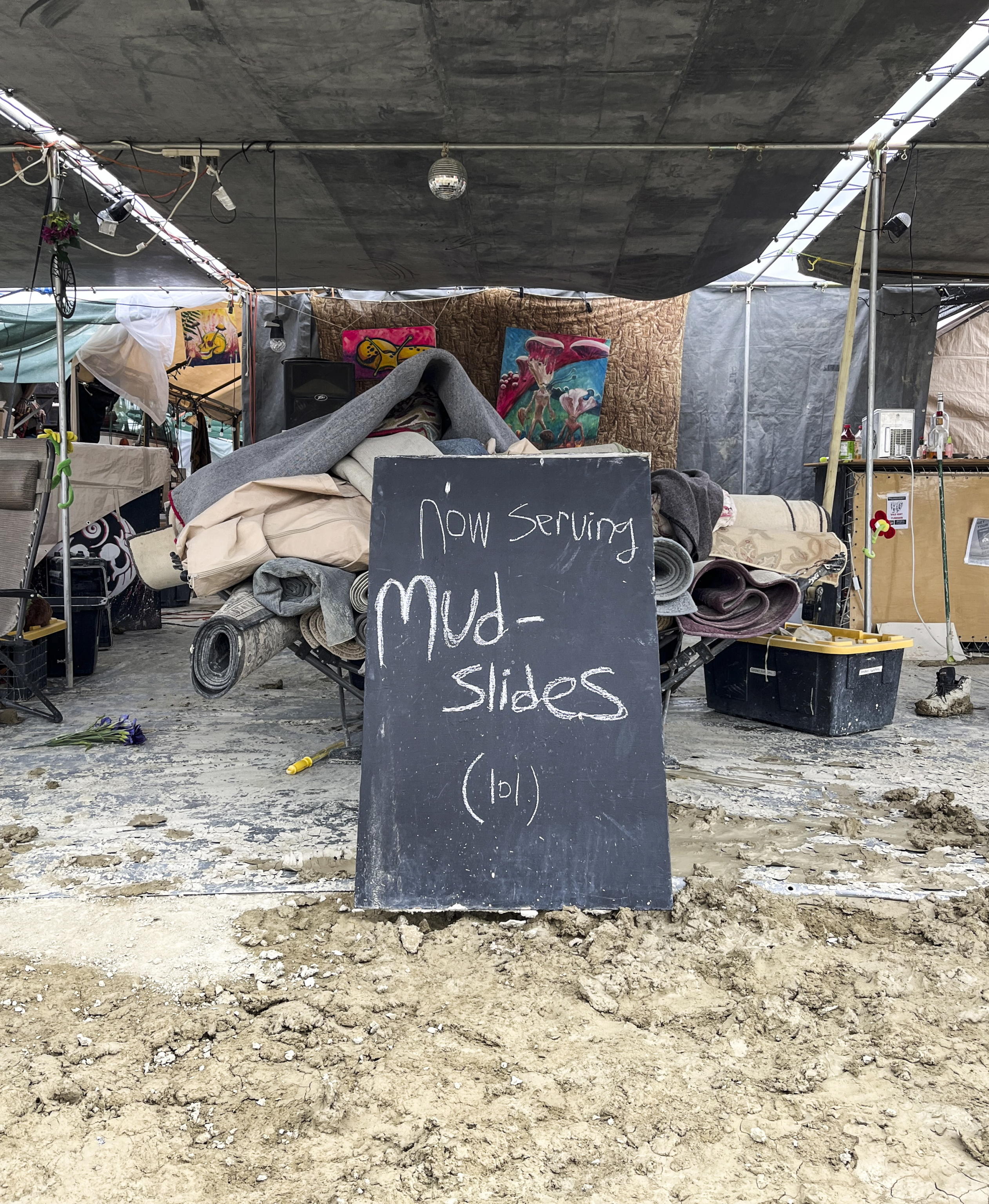 Burning man festival, un inferno di fango