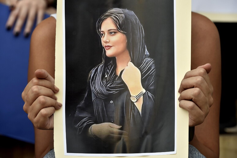 Proteste e repressione in Iran, un anno senza Mahsa Amini