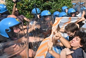 Studenti contro Meloni: tensioni a Torino