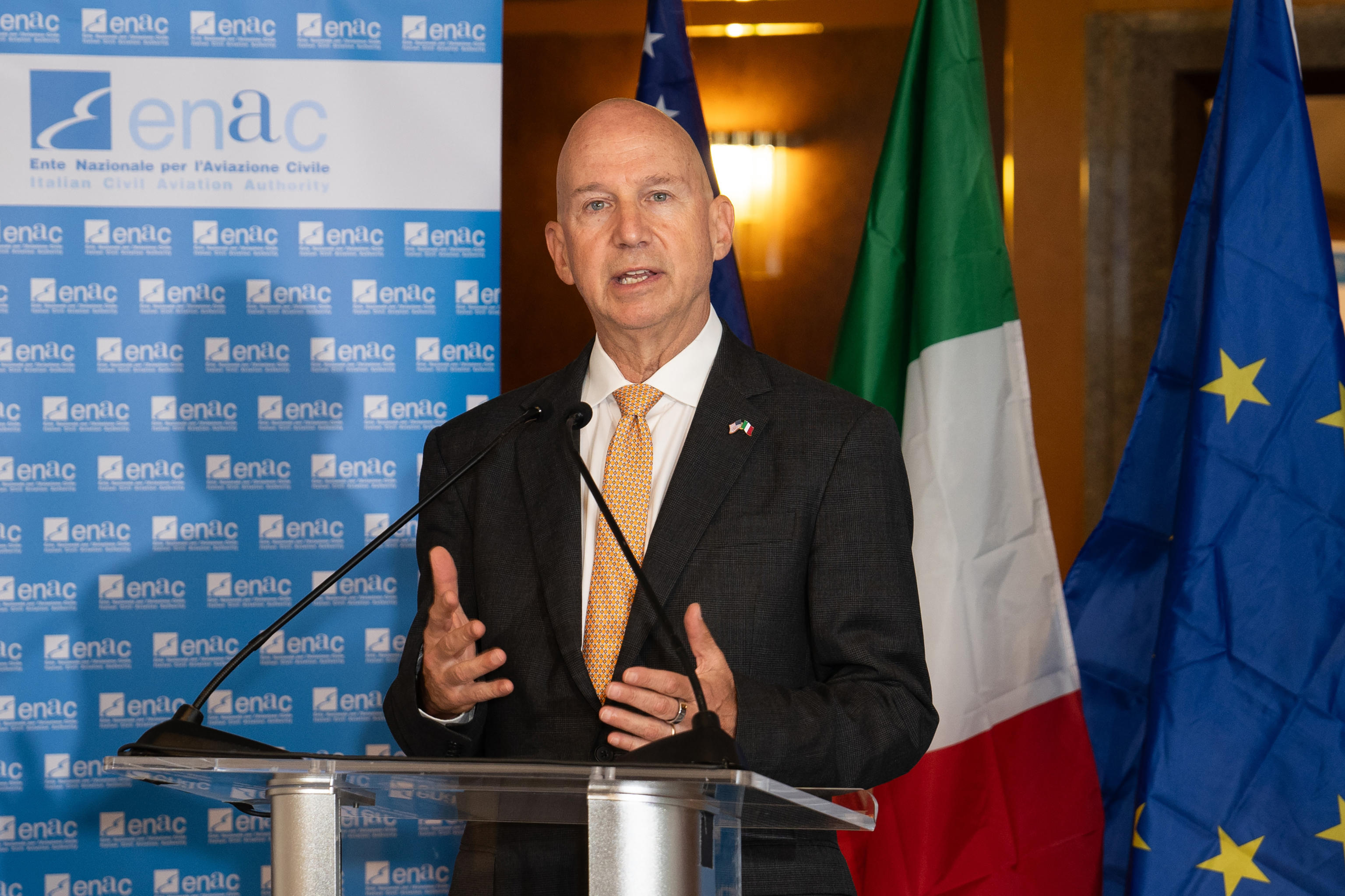 Ambasciatore Usa: “Meloni ha passato prova, alleata affidabile”