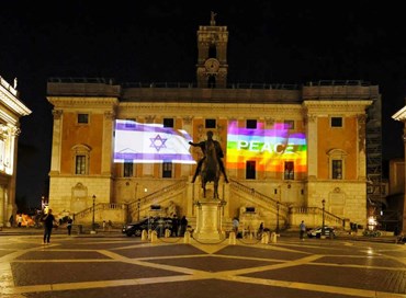 Bandiere e silenzi