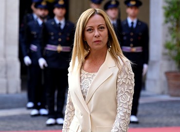 Meloni: “Gli altri continuino a rotolarsi nel fango”