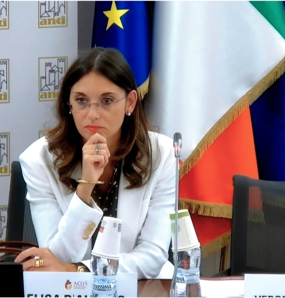 Roma, migliorare efficienza e qualità dei servizi: parla Elisa D’Alterio (presidente Acos)