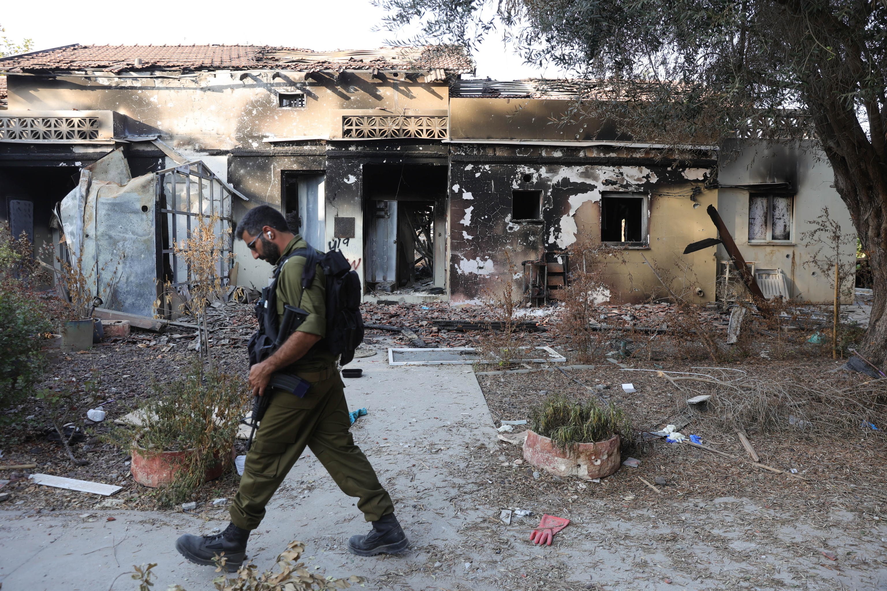 L’asse degli indecisi: né con Israele, né con Hamas