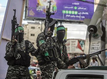 Fermi tutti: i tagliagole di Hamas “sono nostri partigiani”