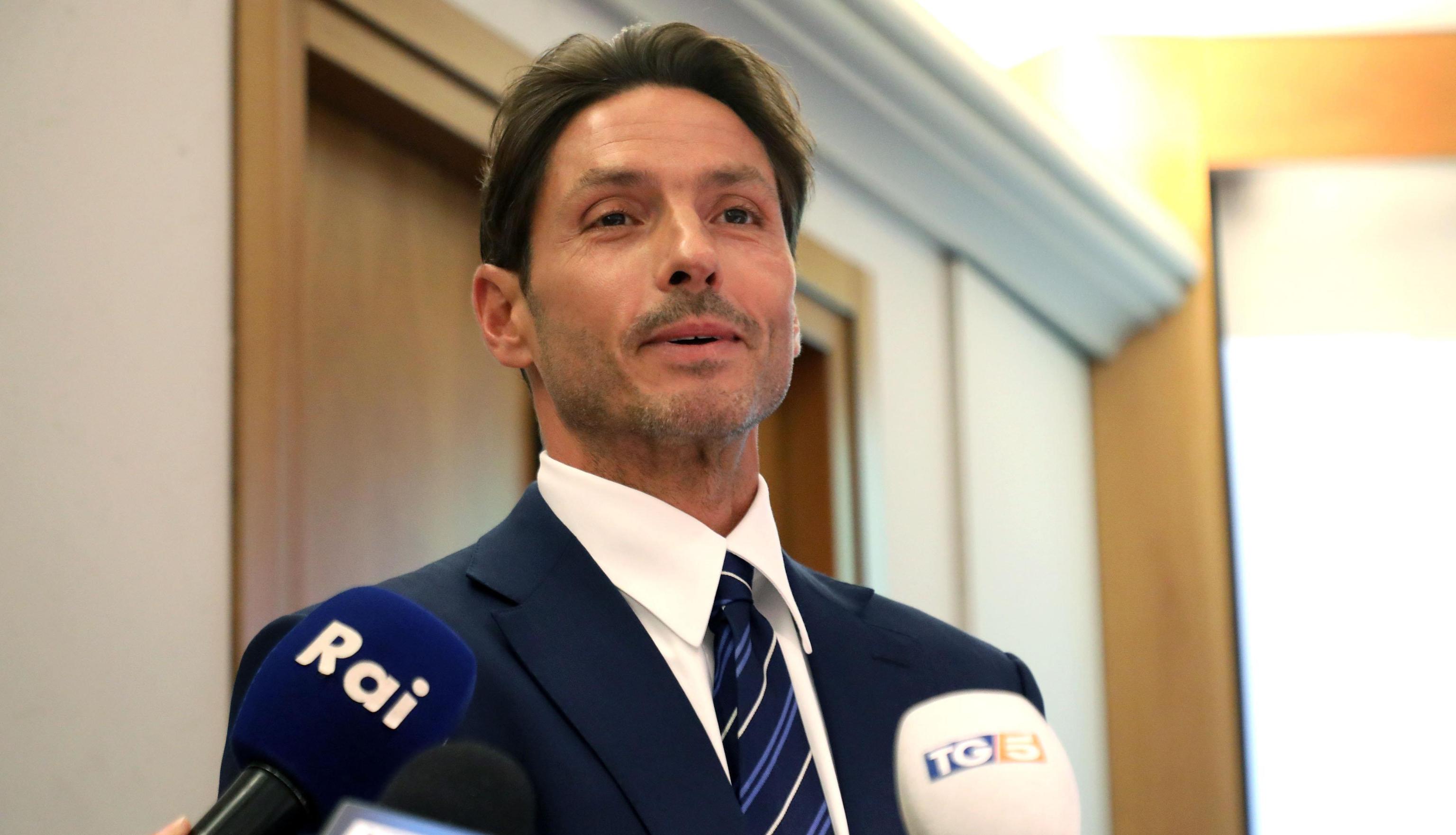 Pier Silvio Berlusconi critica la Rai: “Torni a fare Servizio pubblico”