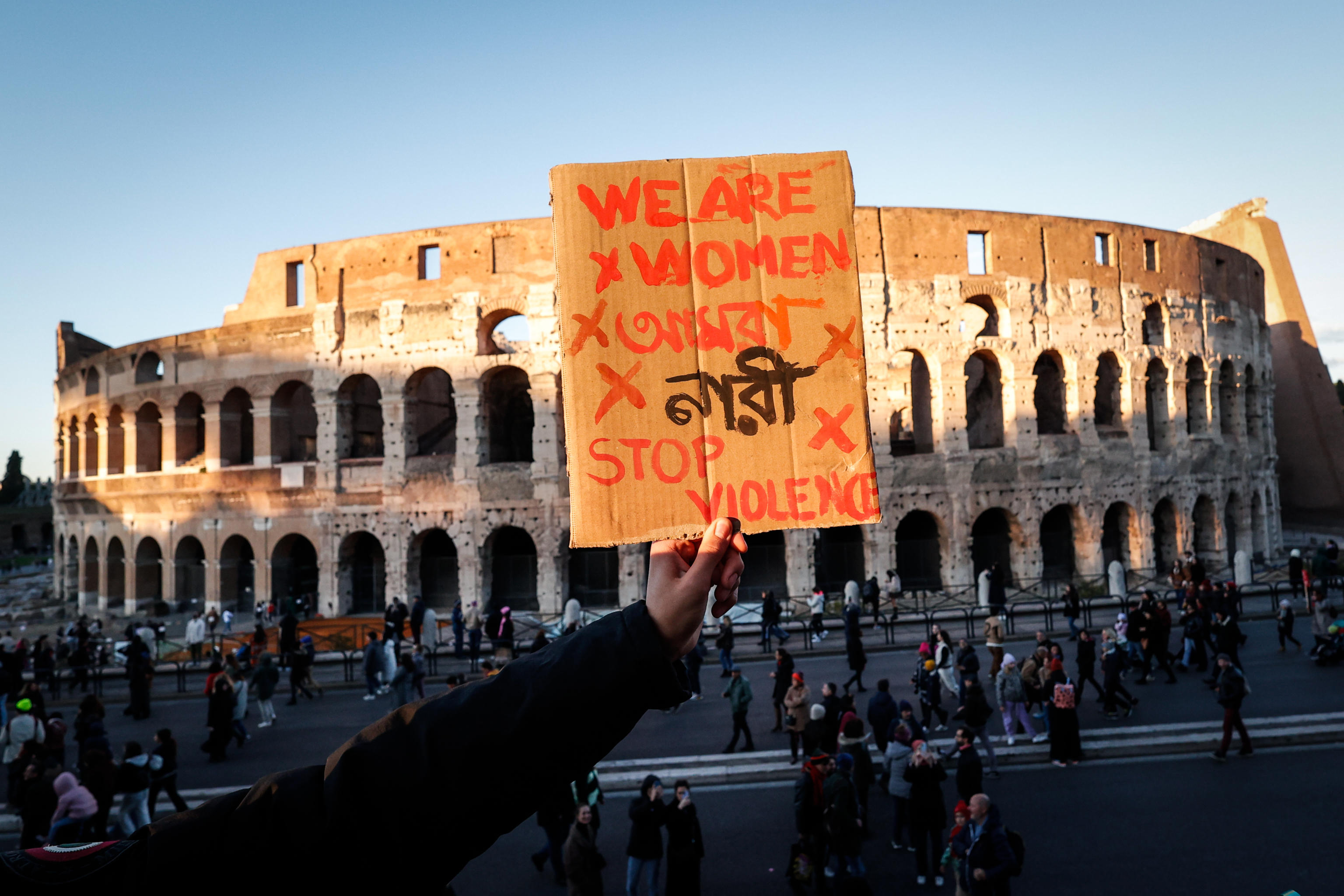 I “complessisti”, i giustificazionisti delle cause perse