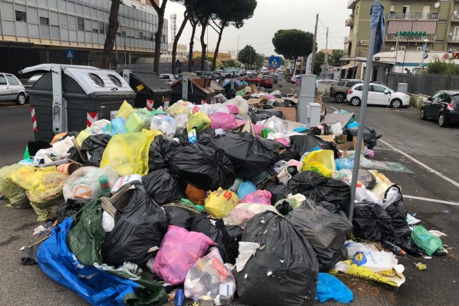 Rifiuti Urbani 2023: Roma sempre più fallimentare