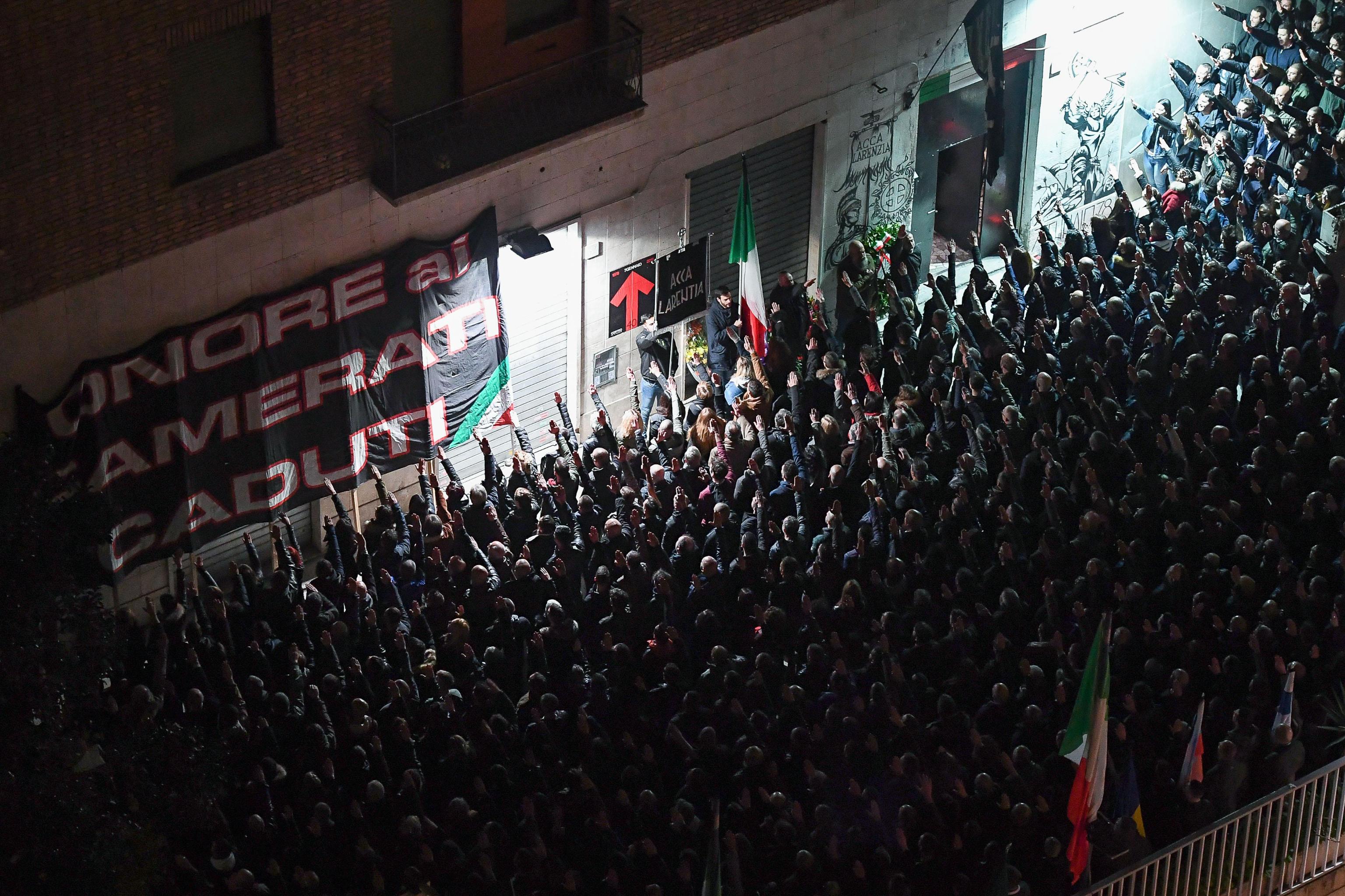 Se il saluto romano è come un film