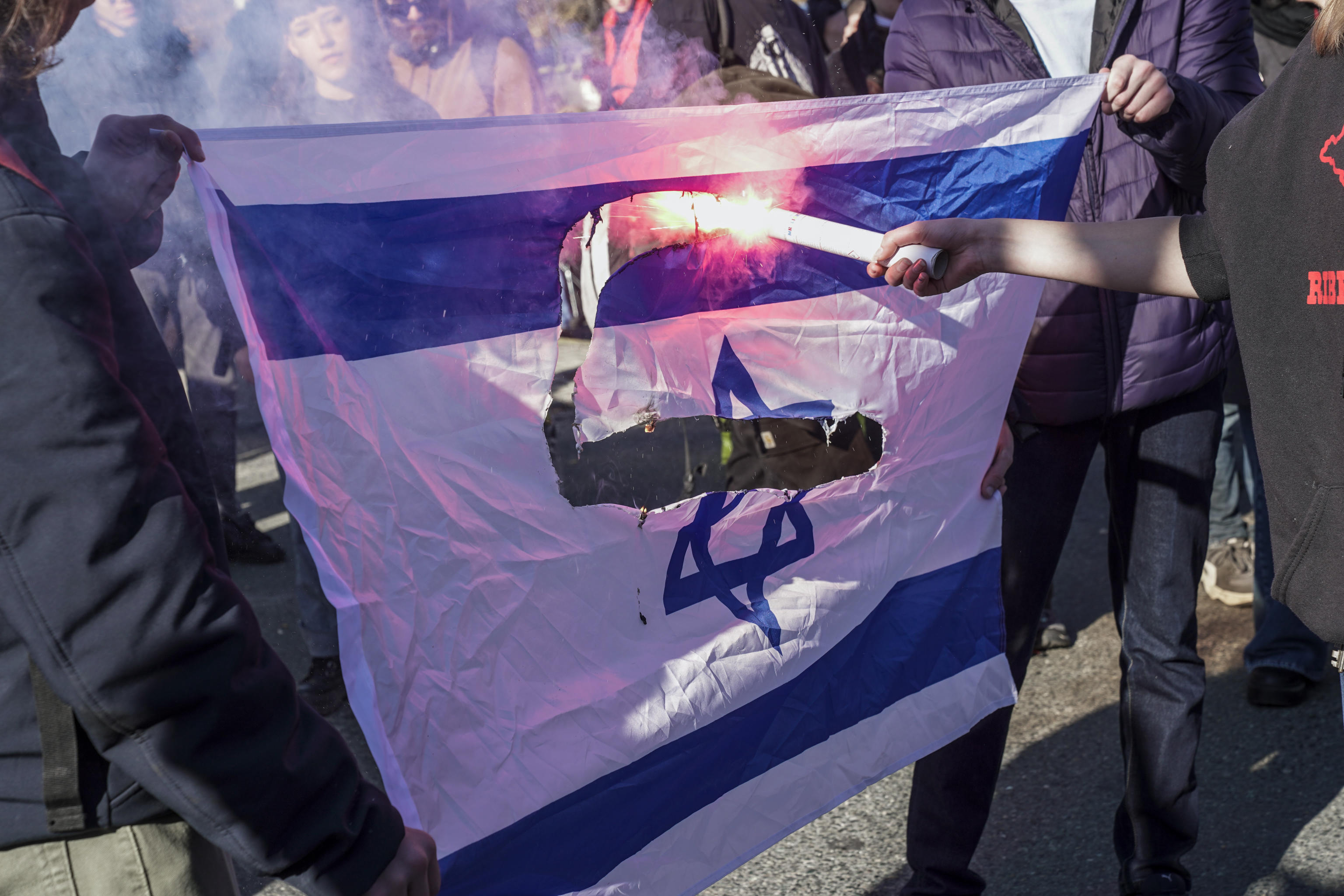 L’ascesa del qualunquismo di massa