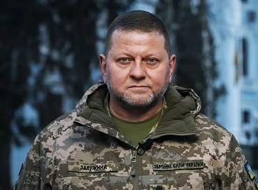 Zaluzhny: “I sistemi senza pilota aiuteranno a uscire dalla guerra di trincea”