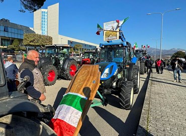 Agricoltori, la protesta “è la punta dell’iceberg”