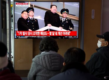 Kim lancia nuovi missili: “Prepariamoci alla guerra”