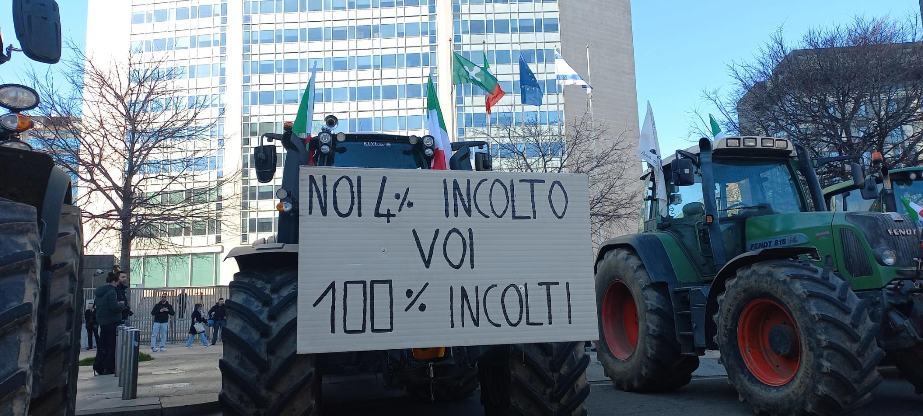 La protesta dei trattori non si ferma