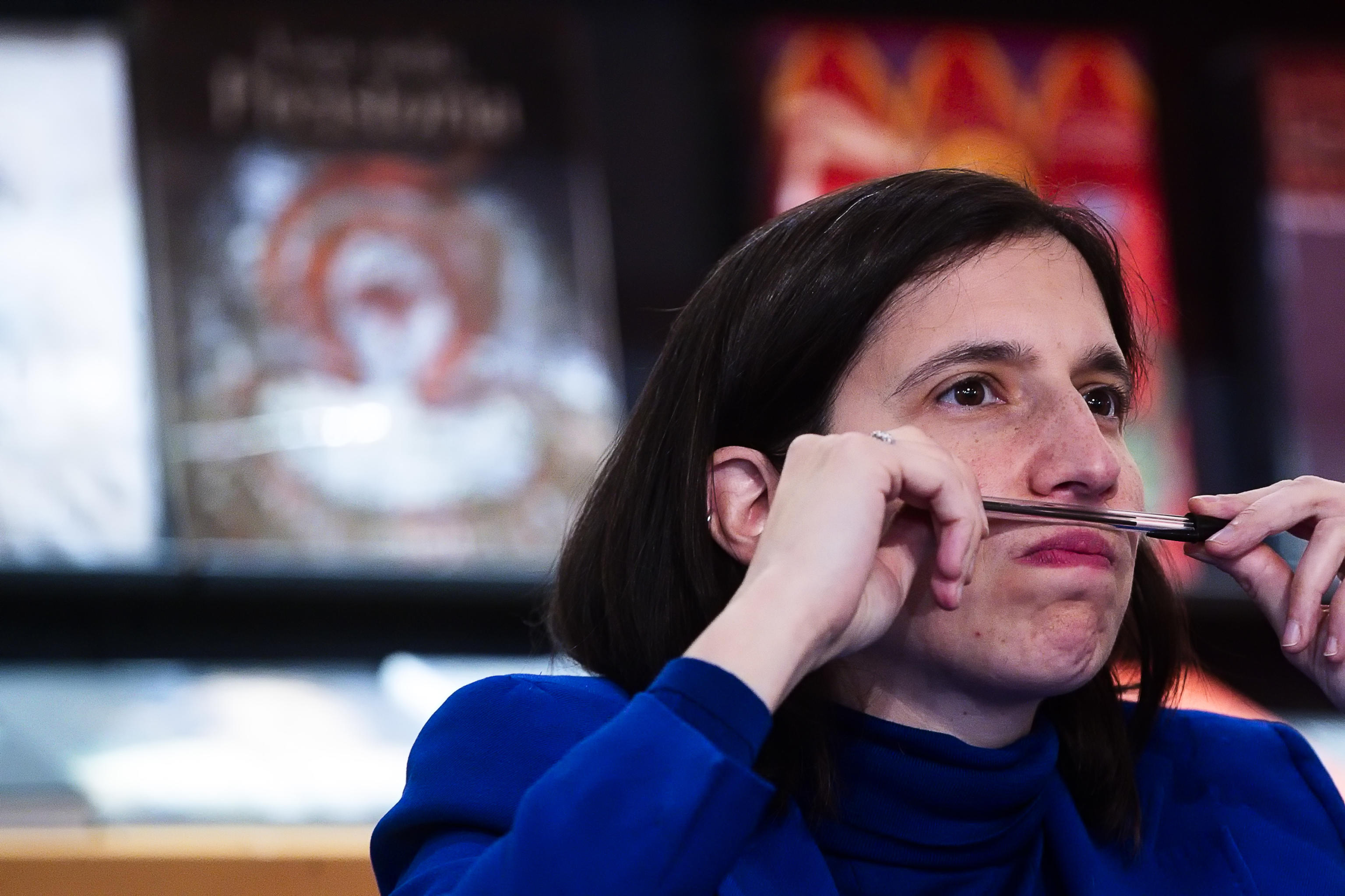 Insulti di De Luca a Meloni, Schlein fa finta di niente