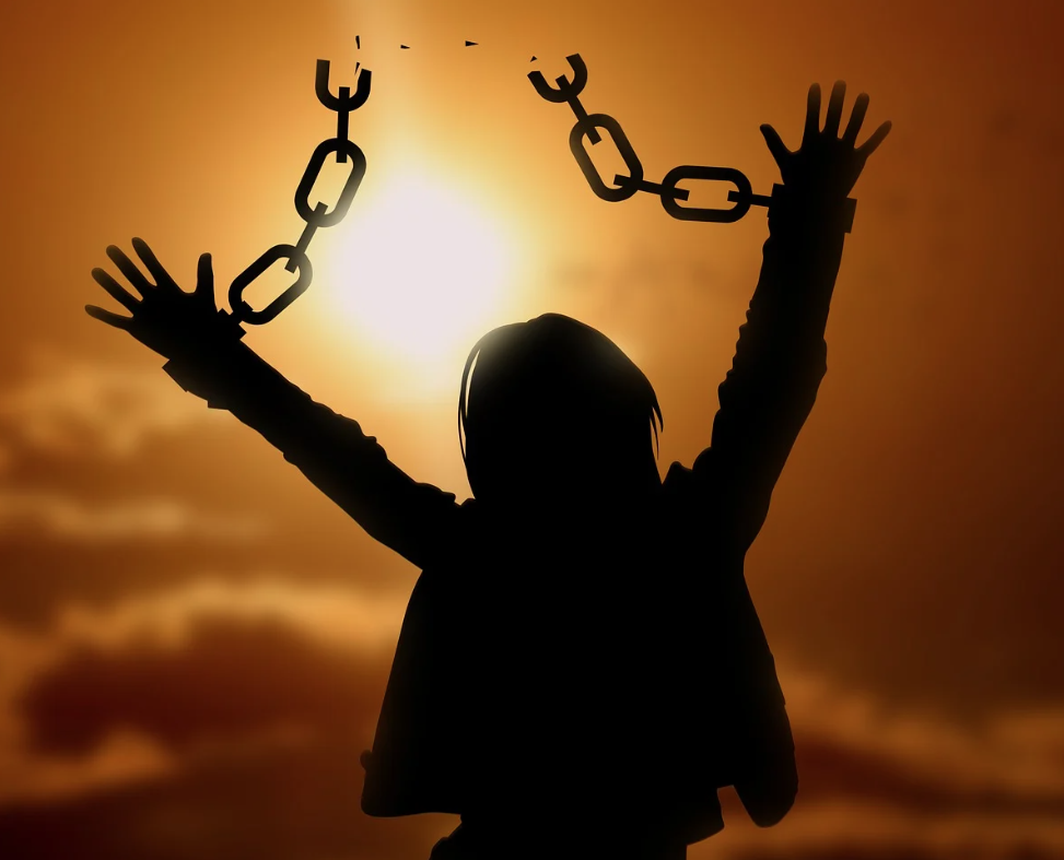 Verso il futuro, in difesa della tradizione: l’appello di Società Libera