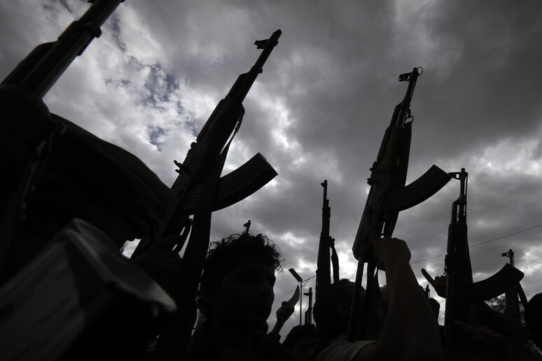 Houthi colpiscono Nave Msc nel Mar Rosso, nessun ferito