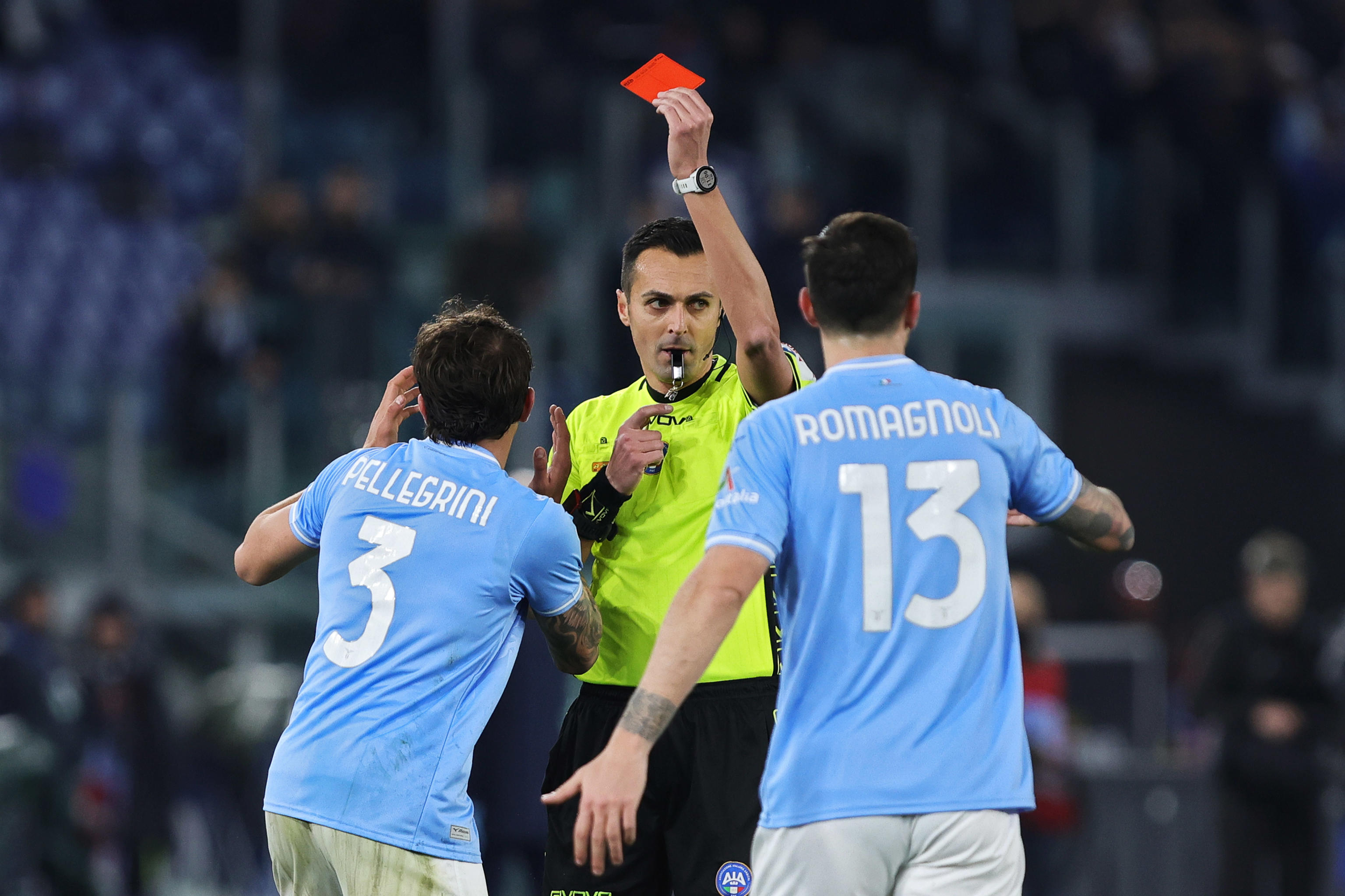 Gli arbitri messi in discussione, proteste in Liga e in Serie A