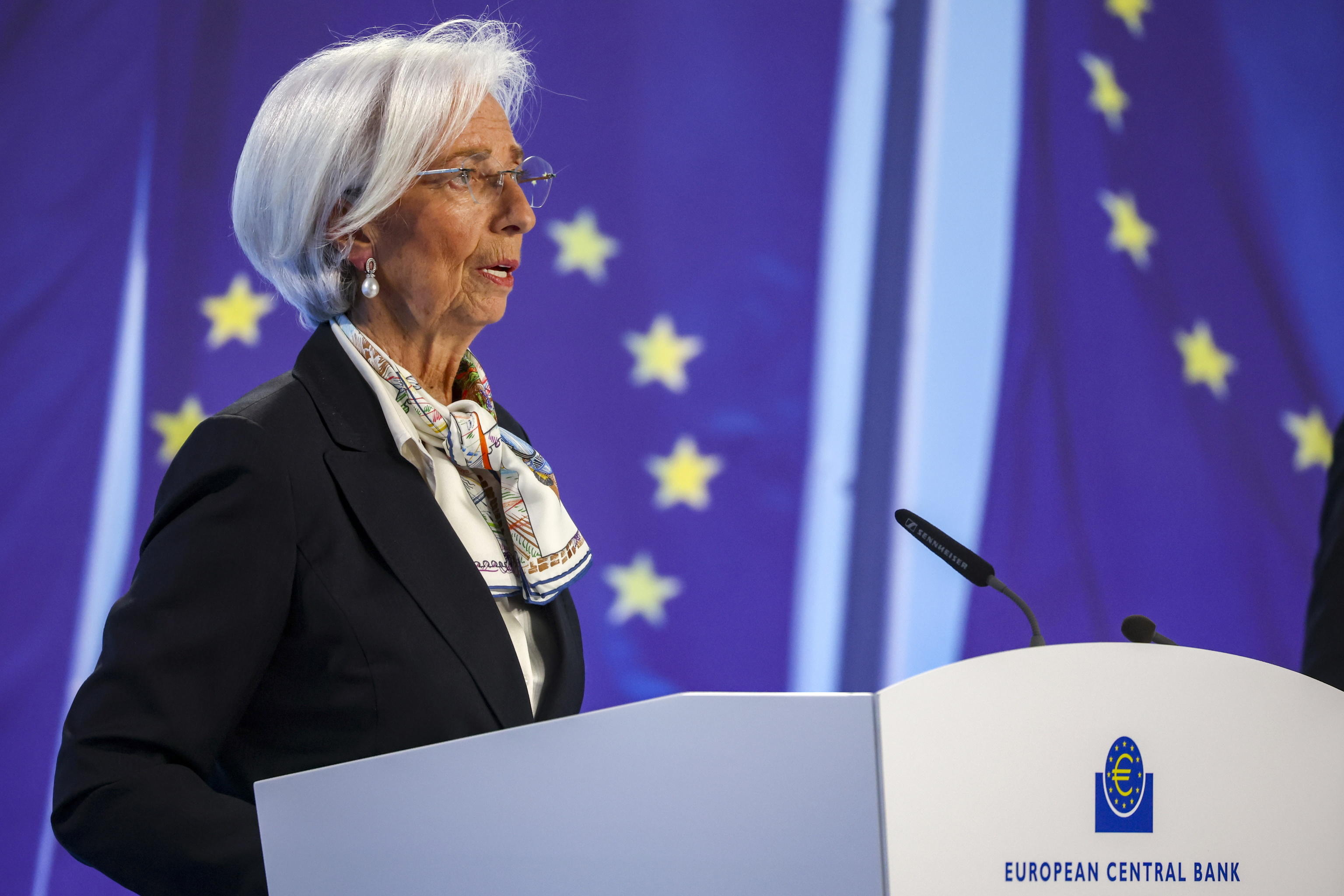 Lagarde: “Taglio a giugno se le previsioni sono confermate”