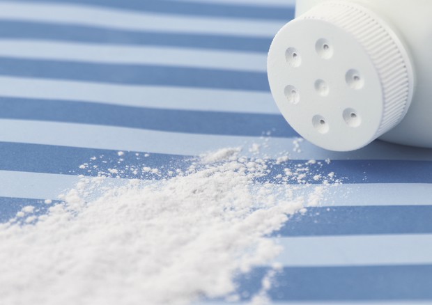 Il borotalco Johnson & Johnson e i risarcimenti per il cancro 
