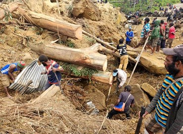Papua Nuova Guinea, oltre duemila persone sepolte da una frana