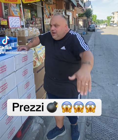 TikToker sui social, accusato di rubare la corrente nella realtà