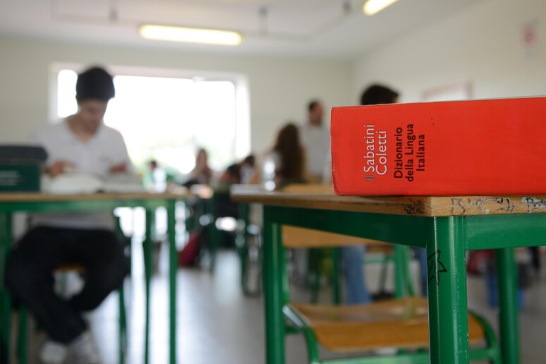 Diplomifici all’italiana, dove i prof insegnano senza abilitazione