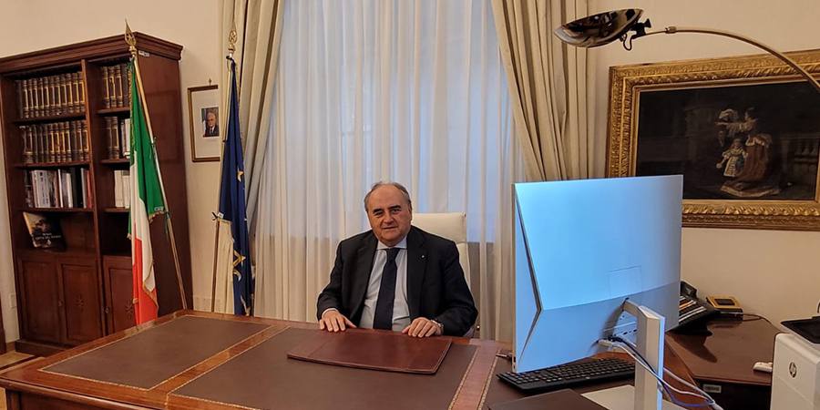 Vigili del fuoco e prevenzione: intervista al prefetto Renato Franceschelli