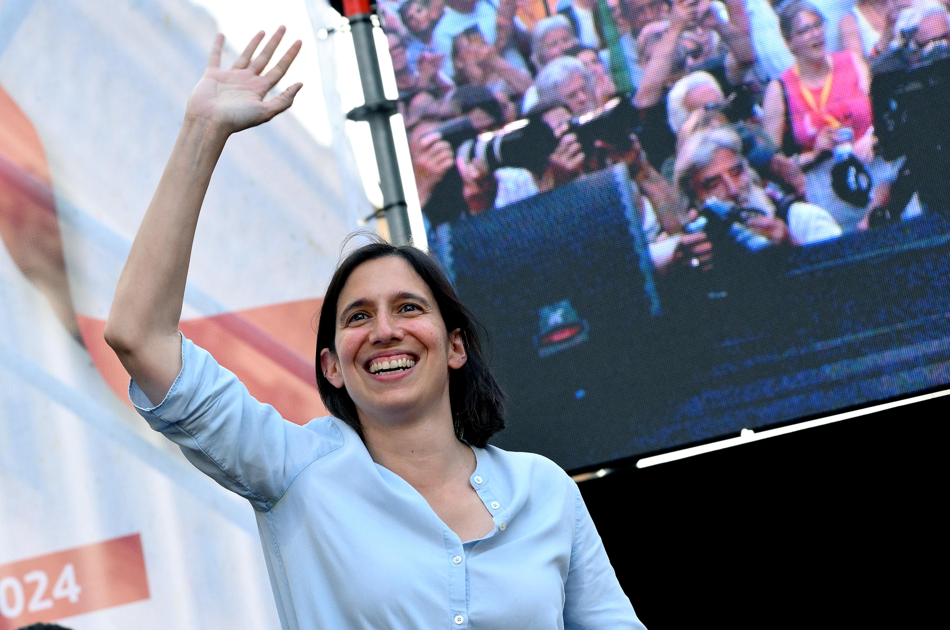 La Schlein sta arrivando: ma dove?