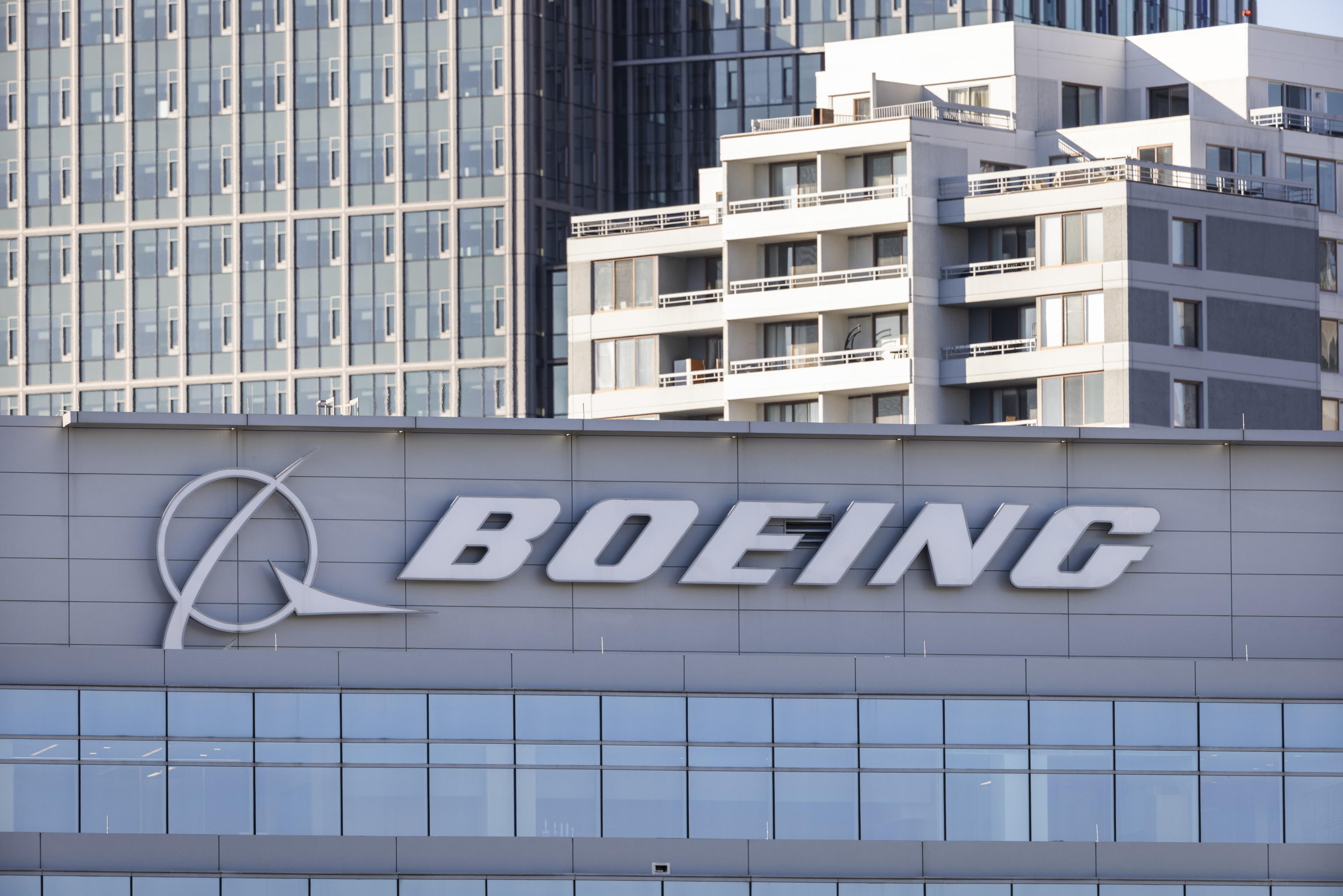 Boeing si dichiara “colpevole” per gli incidenti del 737 Max