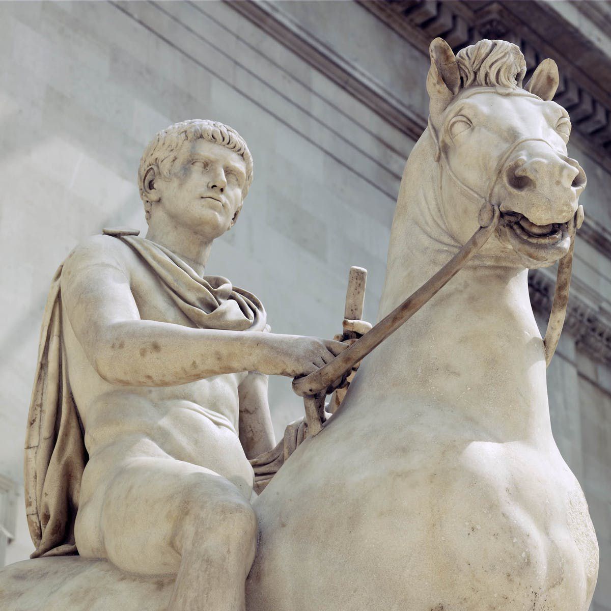 Biden come il cavallo di Caligola