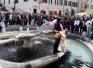 Salvateci da questa cultura