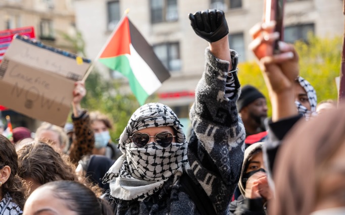 La destabilizzazione dell’Occidente comincia dalle università