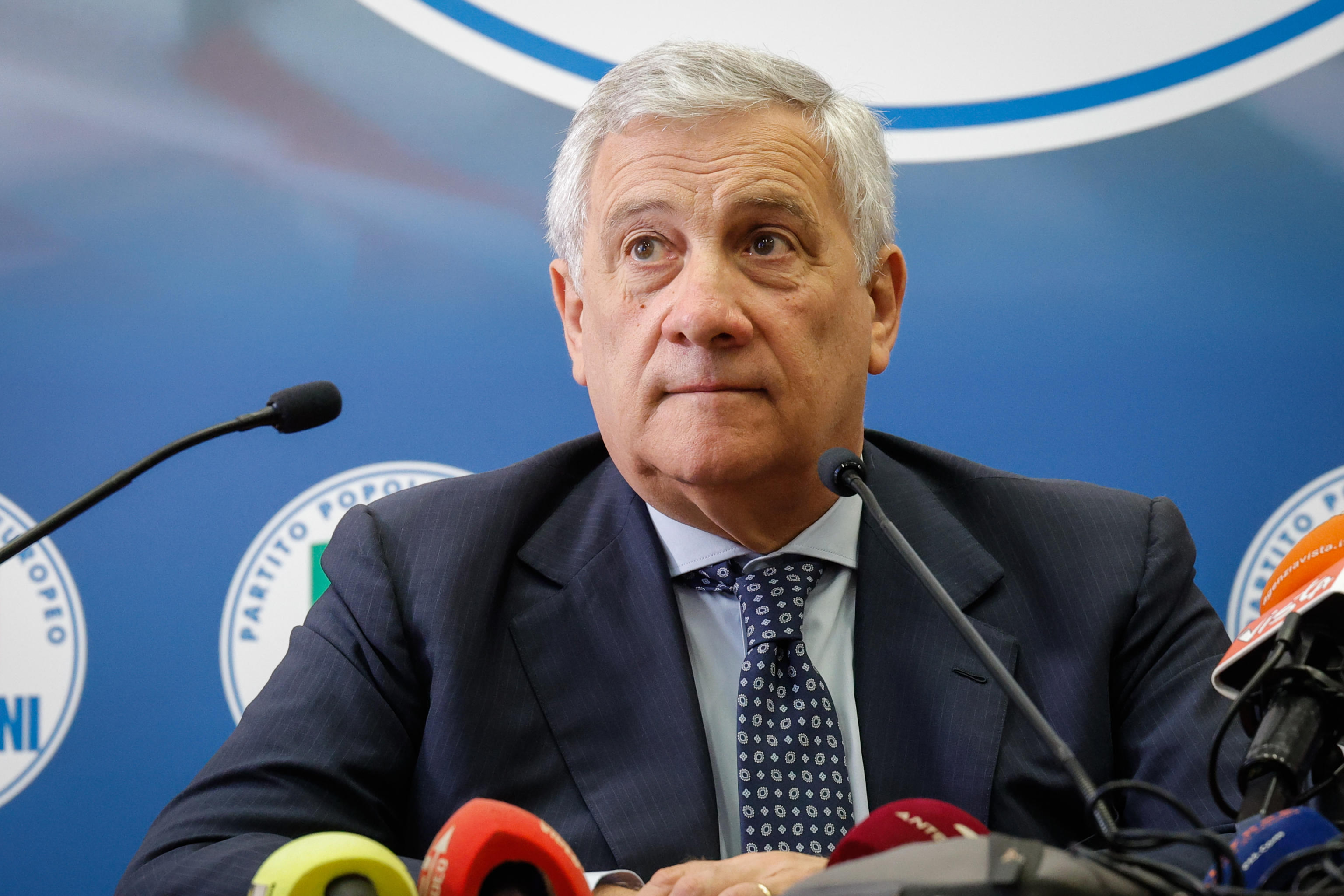 Tajani, “chi può rientrare dal Libano è meglio che lo faccia”