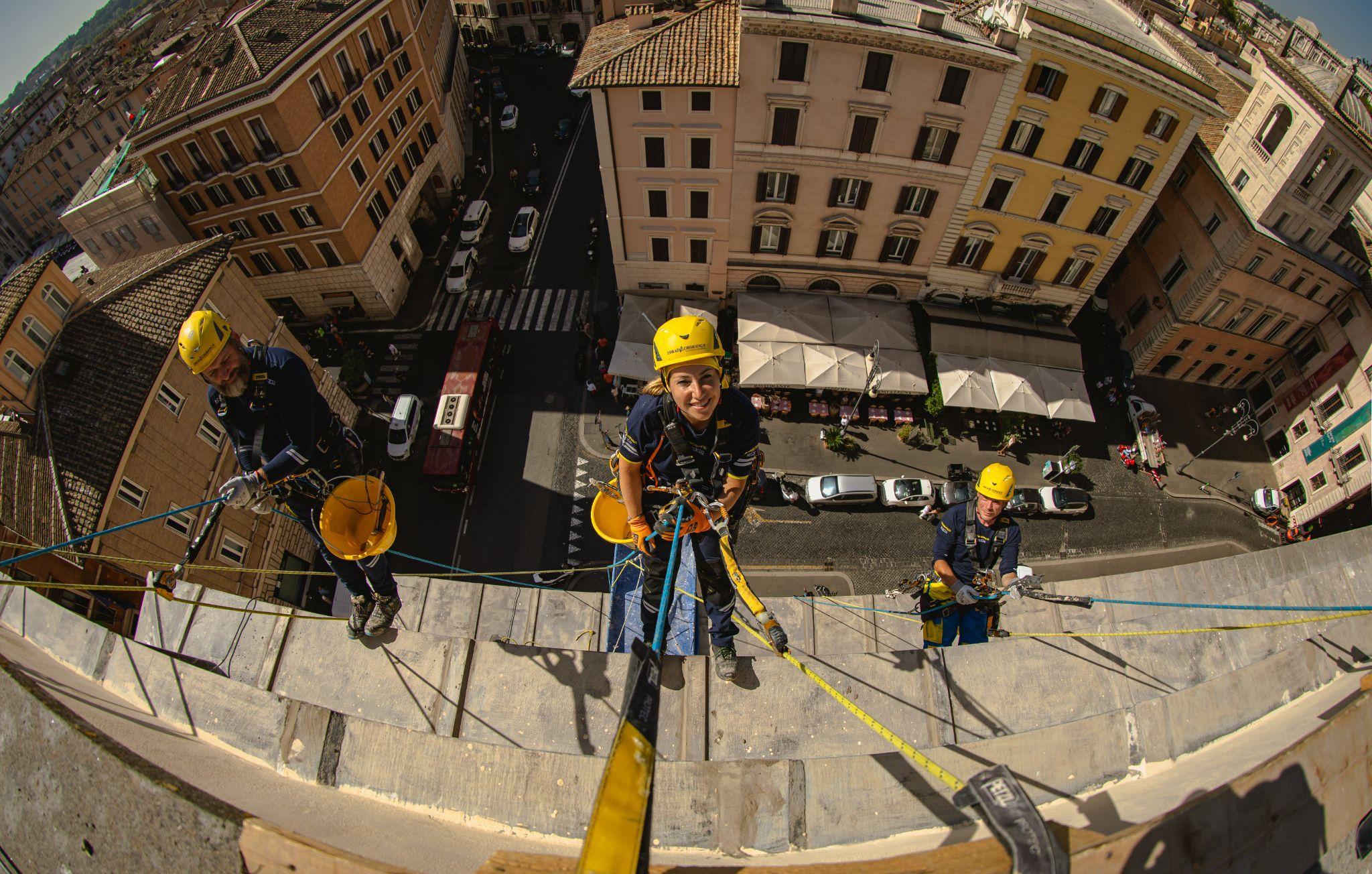 Scopri le unit di Acrobatica: l’eccellenza nella ristrutturazione su fune