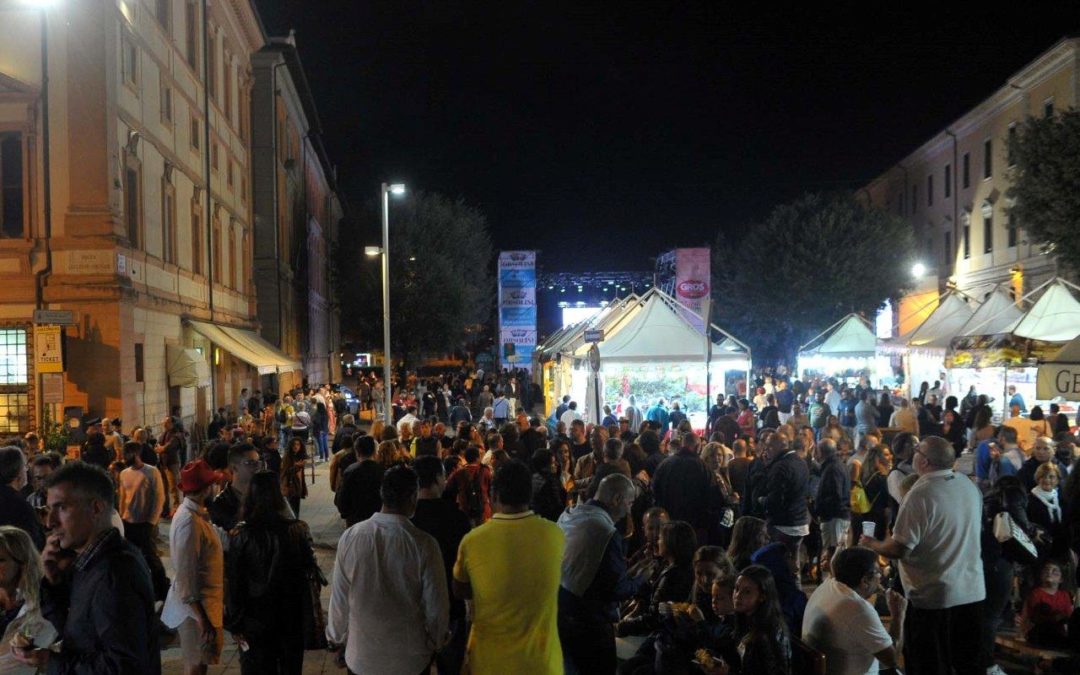 Rieti: chiude domenica la Fiera del peperoncino