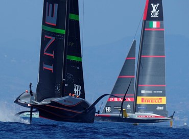 Luna Rossa entra in semifinale ma perde il primo posto