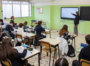 Gli insegnanti italiani hanno gli stipendi peggiori al mondo
