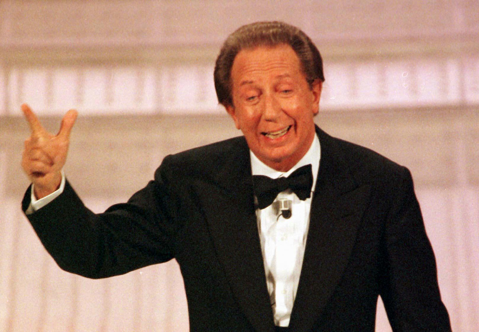 Milano, al via oggi la mostra che celebra Mike Bongiorno