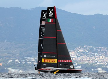 Louis Vuitton Cup, la finale è Ineos Britannia-Luna Rossa