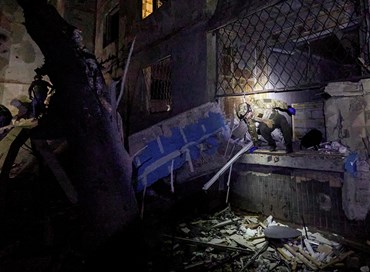 Colpiti i depositi russi, il Cremlino intensifica i bombardamenti