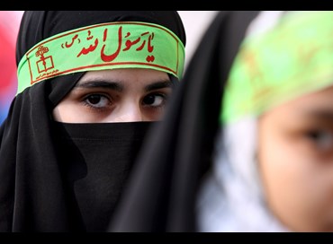 Iran, nuova stretta sul velo